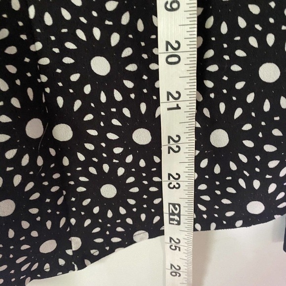 Van Heusen Button Down Long Sleeve Top SZ L Womens Black Green Blue -lot of 2 - Picture 7 of 12